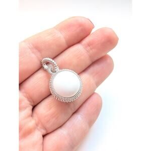 Judith Ripka White Agate Cable Twisted Charm Pendant in Sterling Silver